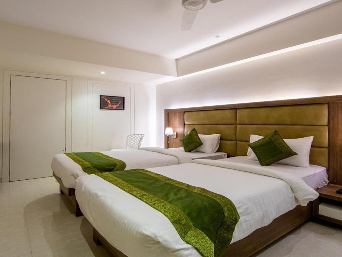 Hotel Laxvas Thane Exterior foto