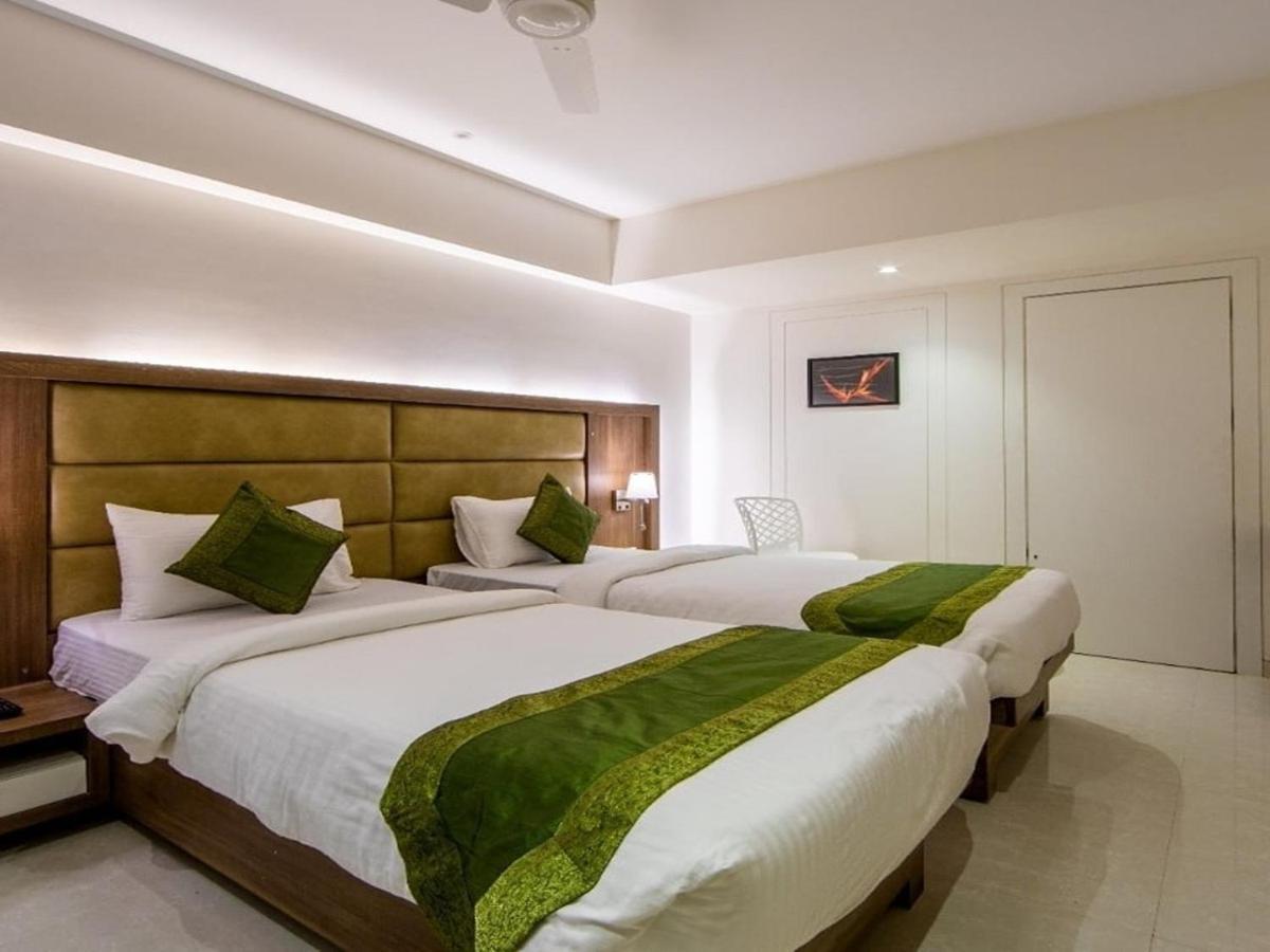 Hotel Laxvas Thane Exterior foto